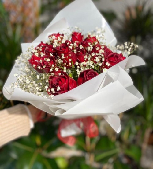 BUKET ( 17 ADET GUL+CİPSO)