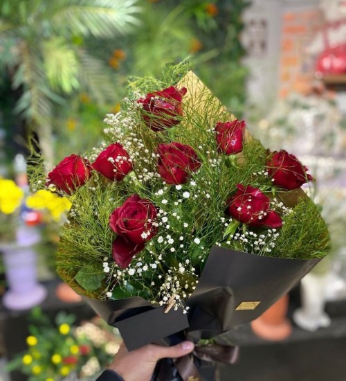 BUKET (8 ADET GUL+YESILLIK)