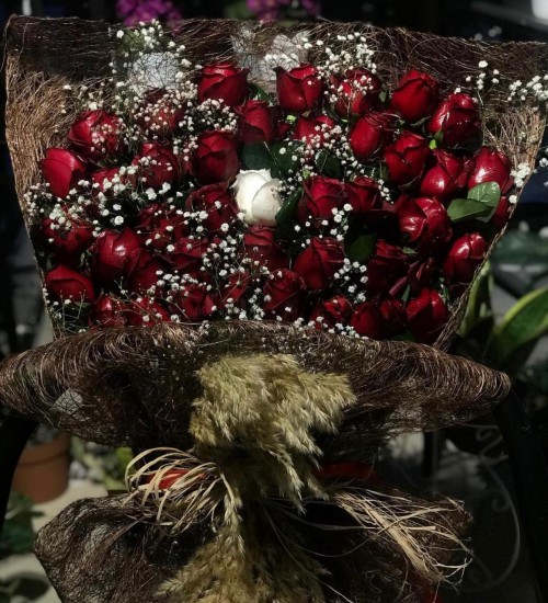 BUKET ( 40+1 ADET GUL+YESILLIK)