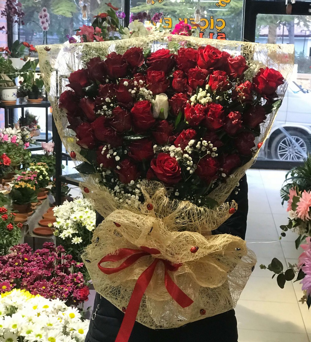 BUKET ( 40+1 ADET GUL+YESILLIK)