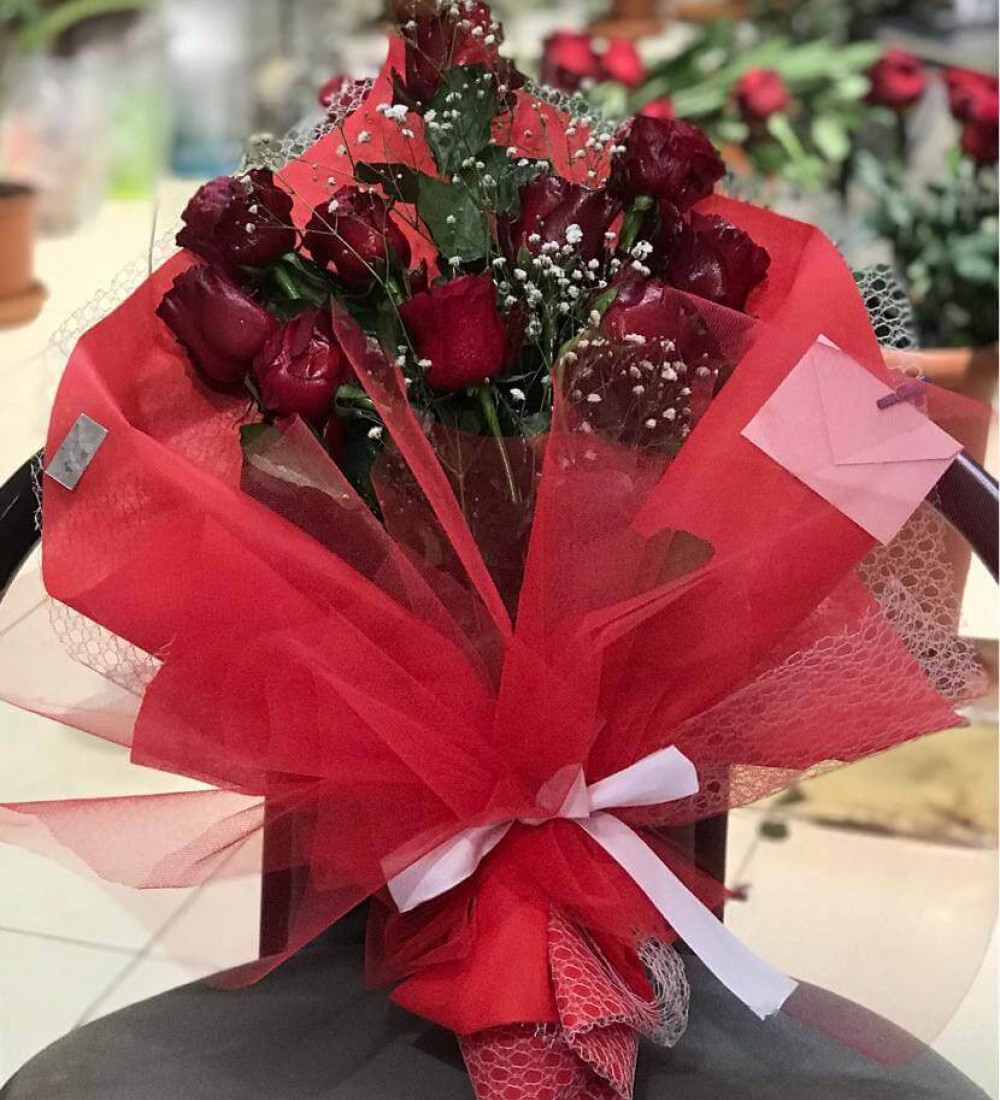 BUKET ( 10 ADET GUL+YESILLIK)