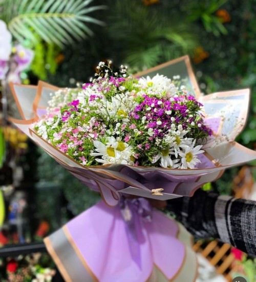 BUKET (2 DEMET BEYAZ PAPATYA 2 DEMET MOR  HUSNUYUSUF)